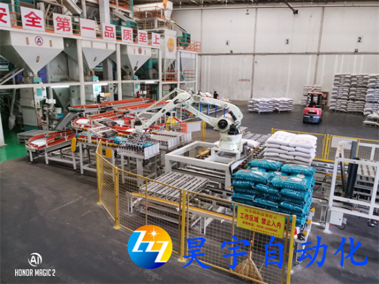 企業(yè)選擇全自動碼垛機(jī)的理由是什么？